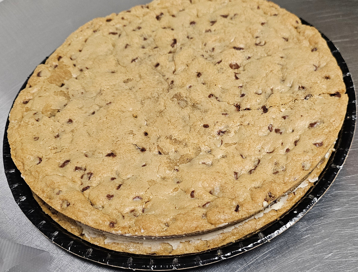 12 in Celebration Cookie Avalanche needs 24 hr Notice